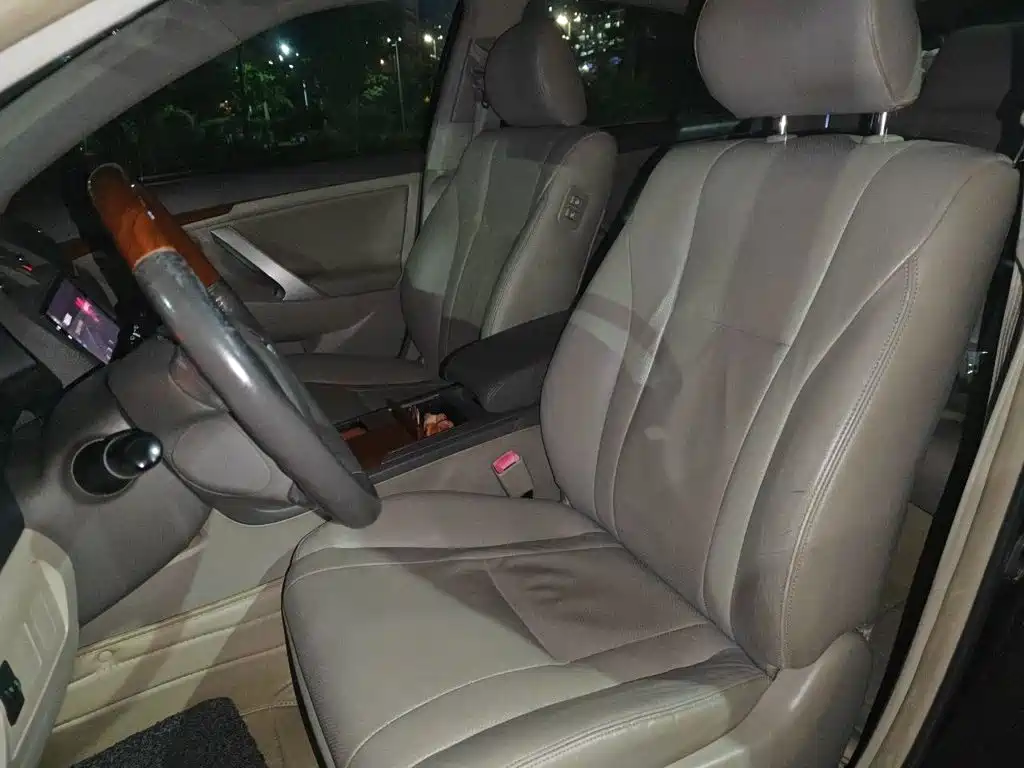 Toyota Camry 2014 2013 200G Classic Luxury Edition