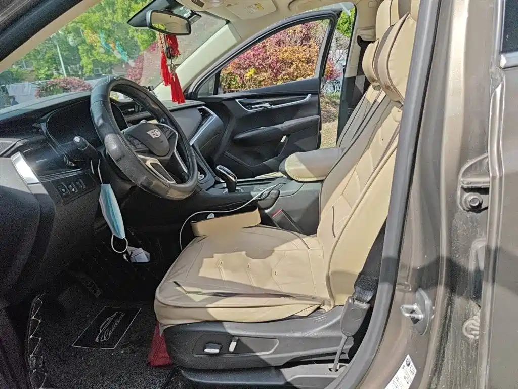 Cadillac XT5 2016 25T Luxury Model фото 8