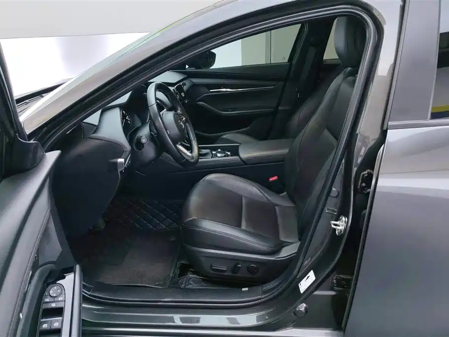 MAZDA 3 ANGKESAILA