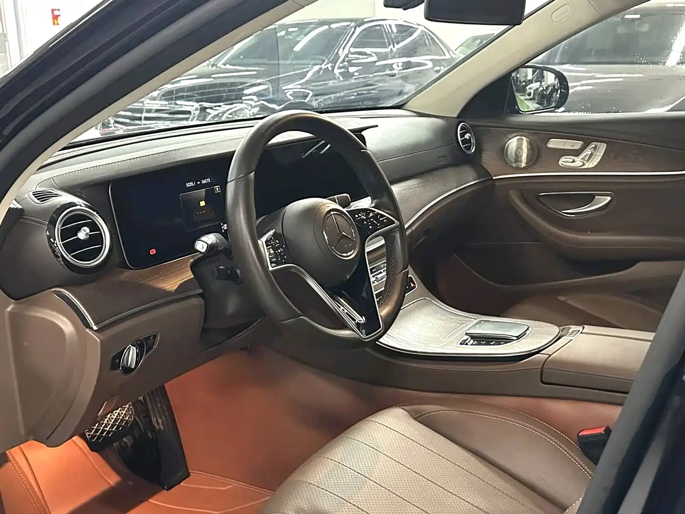 MERCEDES-BENZ E CLASS