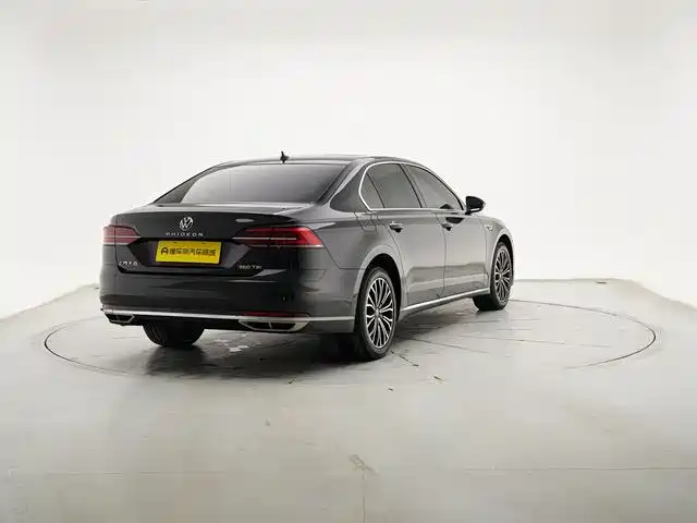 Volkswagen Phideon 2021 380TSI Luxury Edition фото 7