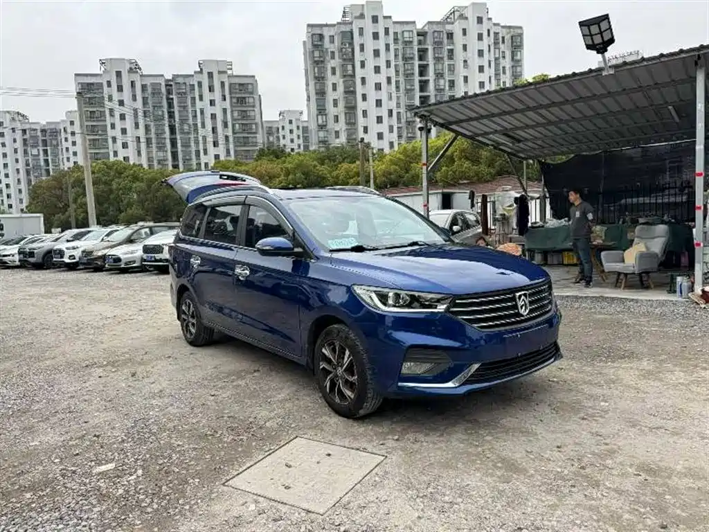 BAOJUN 360
