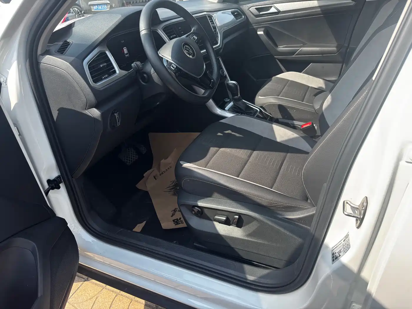 Volkswagen T-ROC 2022 280TSI DSG 2WD Elite PLUS фото 13