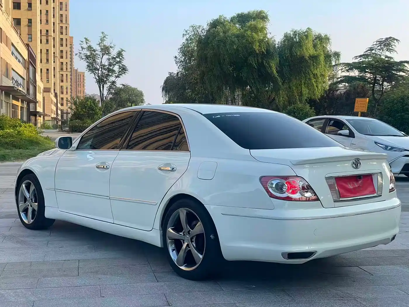 Toyota Reiz 2008 2007 2.5V Sunroof Navigation Edition
