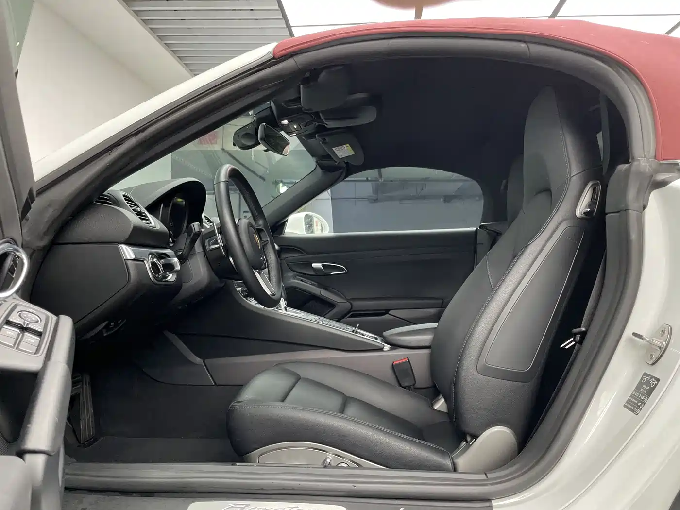 Porsche 718 2022 Boxster 2.0T фото 9