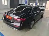 Фото 3 - Mercedes-Benz E-Class