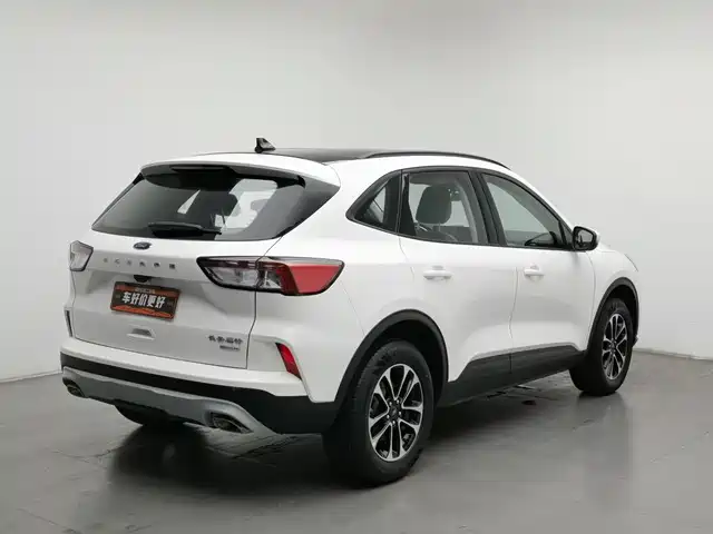 Ford Escape 2020 EcoBoost 245 2WD Leisure Edition — фото 2
