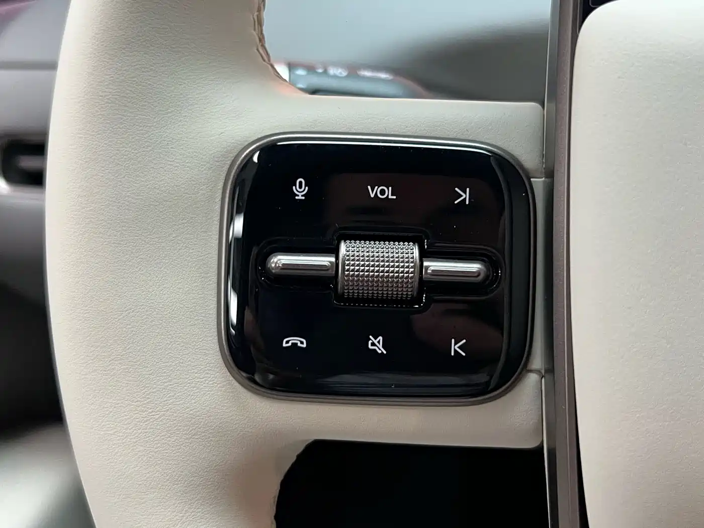 Li Auto i6 2025 2025 2WD Base Model