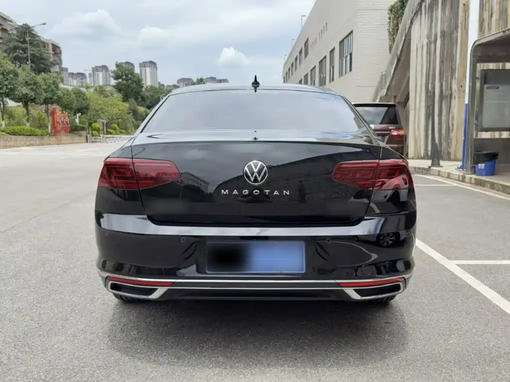 Volkswagen Magotan 2025 2025 Facelift II Public Edition 330TSI DSG Luxury