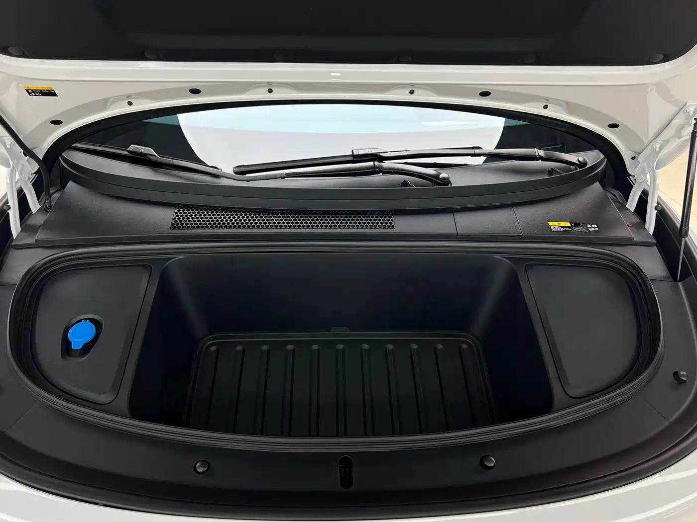 Li Auto i6 2025 2025 2WD Base Model