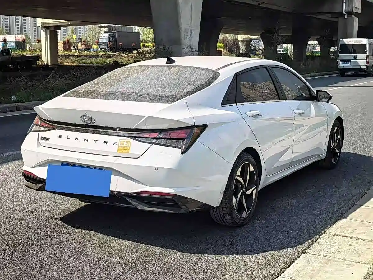 Hyundai Elantra 2021 1.5L CVT GLS Leading Edition фото 7