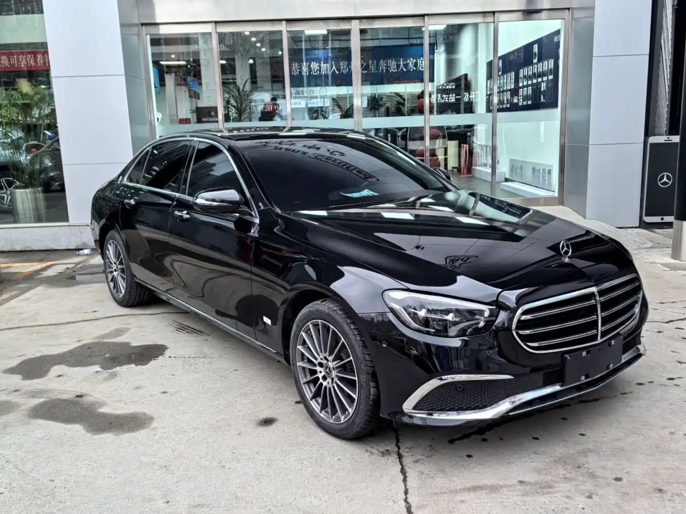 MERCEDES-BENZ E CLASS