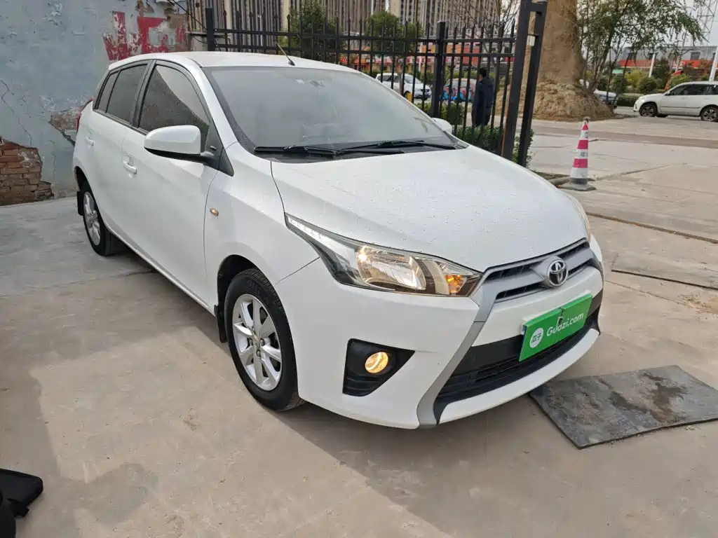 Toyota YARiS L Zhi Xuan 2014 2014 1.5G Automatic Dynamic Edition