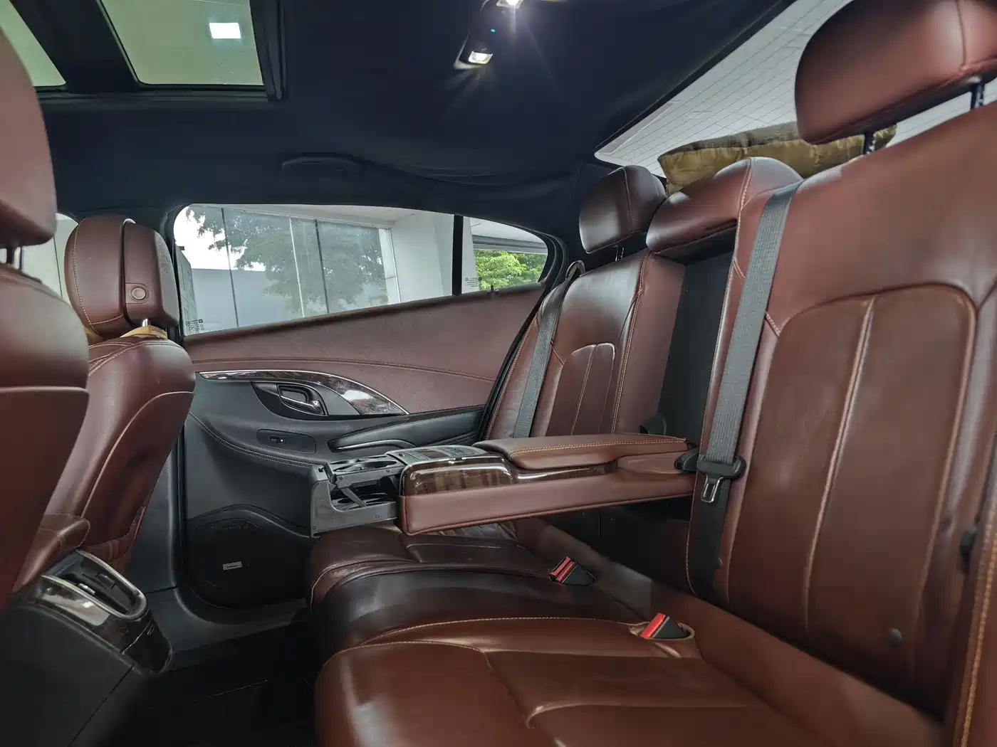 Фото 23 - Buick LaCrosse