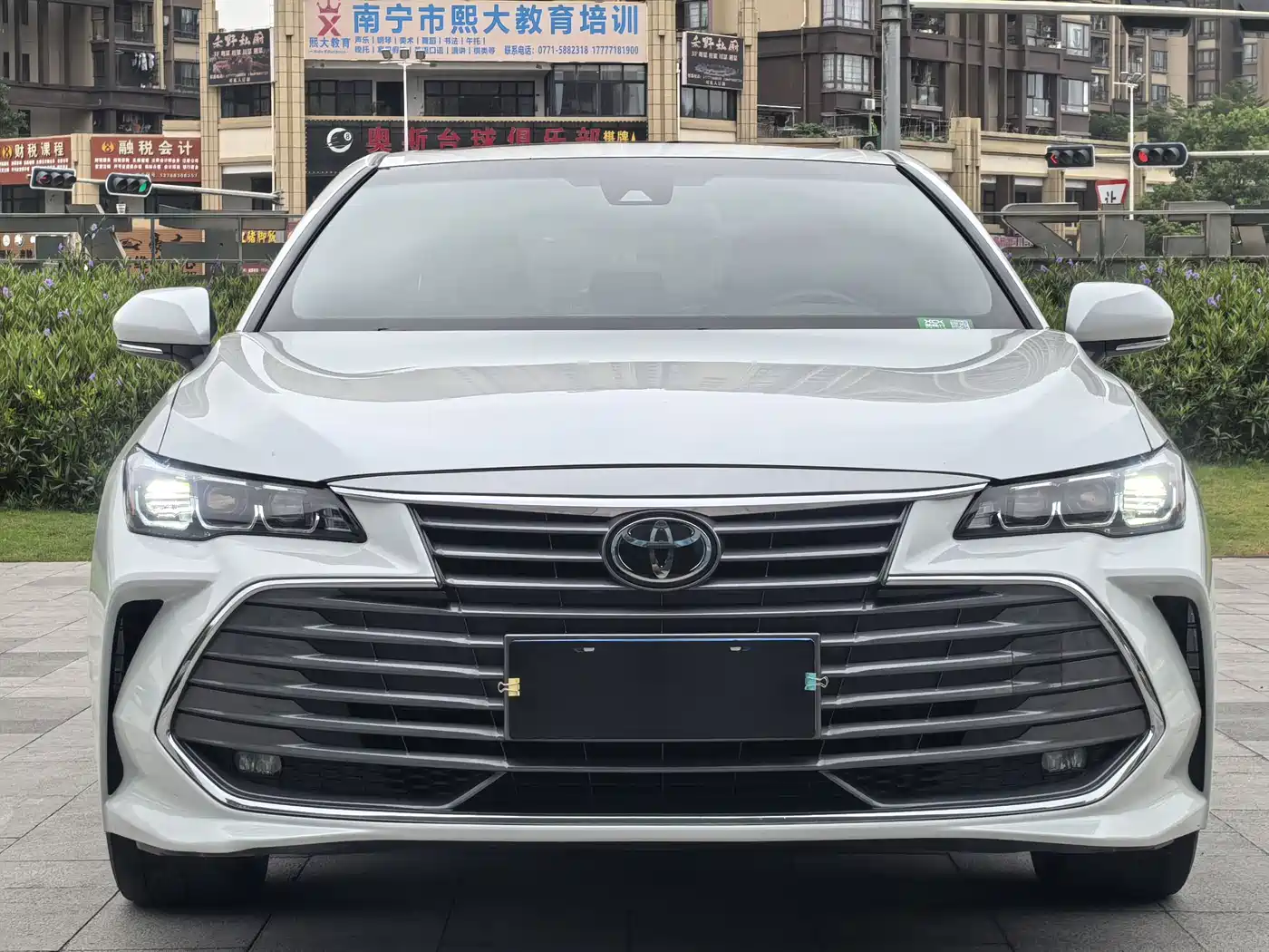 Toyota Avalon 2019 2.0L Luxury Edition (China VI) фото 2