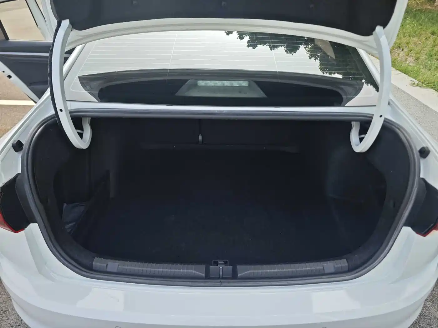 Volkswagen Bora 2018 1.5L Automatic Comfort фото 14