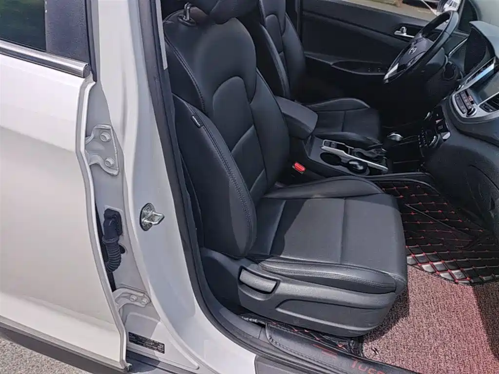 Hyundai Tucson 2015 1.6T Dual Clutch 2WD Smart фото 25