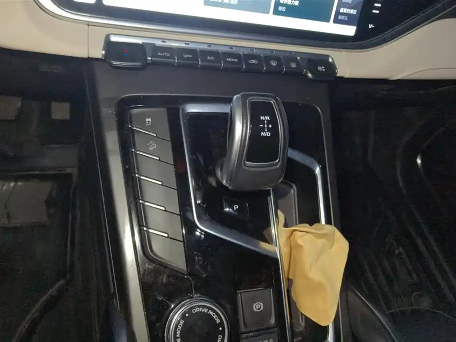 GEELY AUTOMOBILE BOYUE