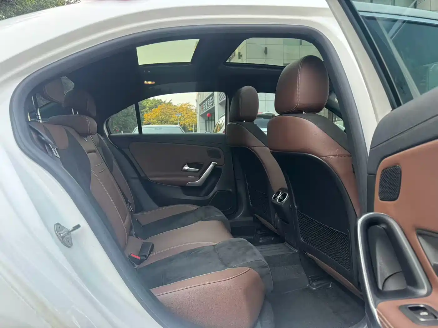 Mercedes-Benz A-Class 2019 A 180 L Sport Sedan фото 4