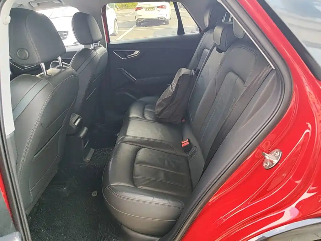 Фото 17 - Audi Q2L