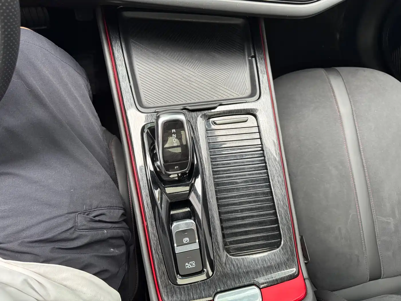 DONGFENG YI HYUN MAX