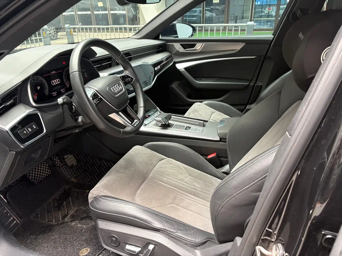 Audi A6L 2023 40 TFSI Luxury Dynamic фото 5
