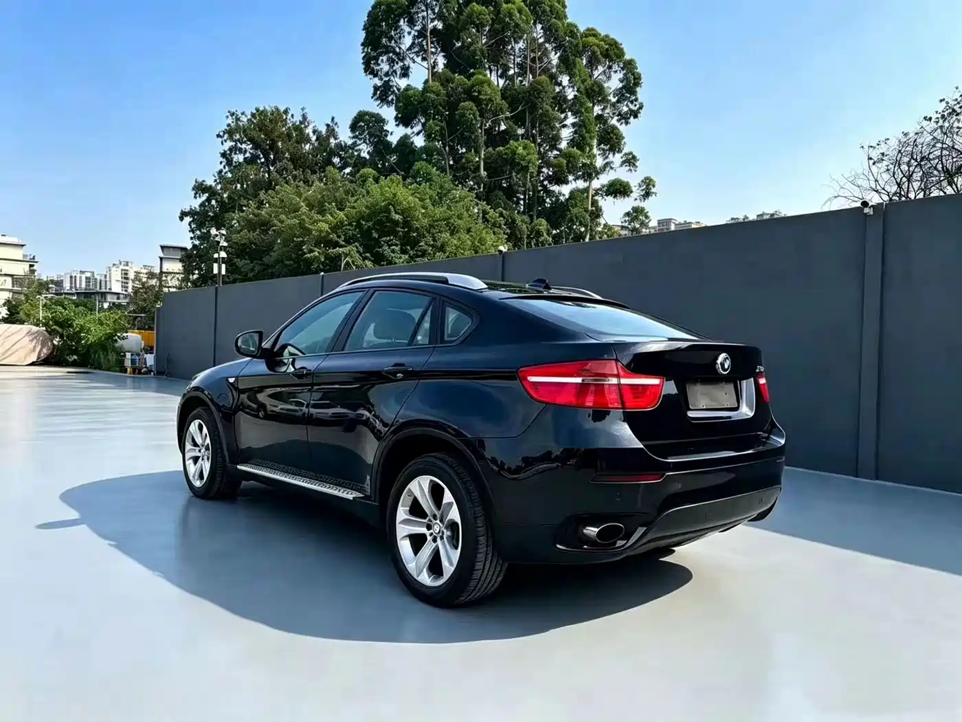 Photo 6 - BMW X6
