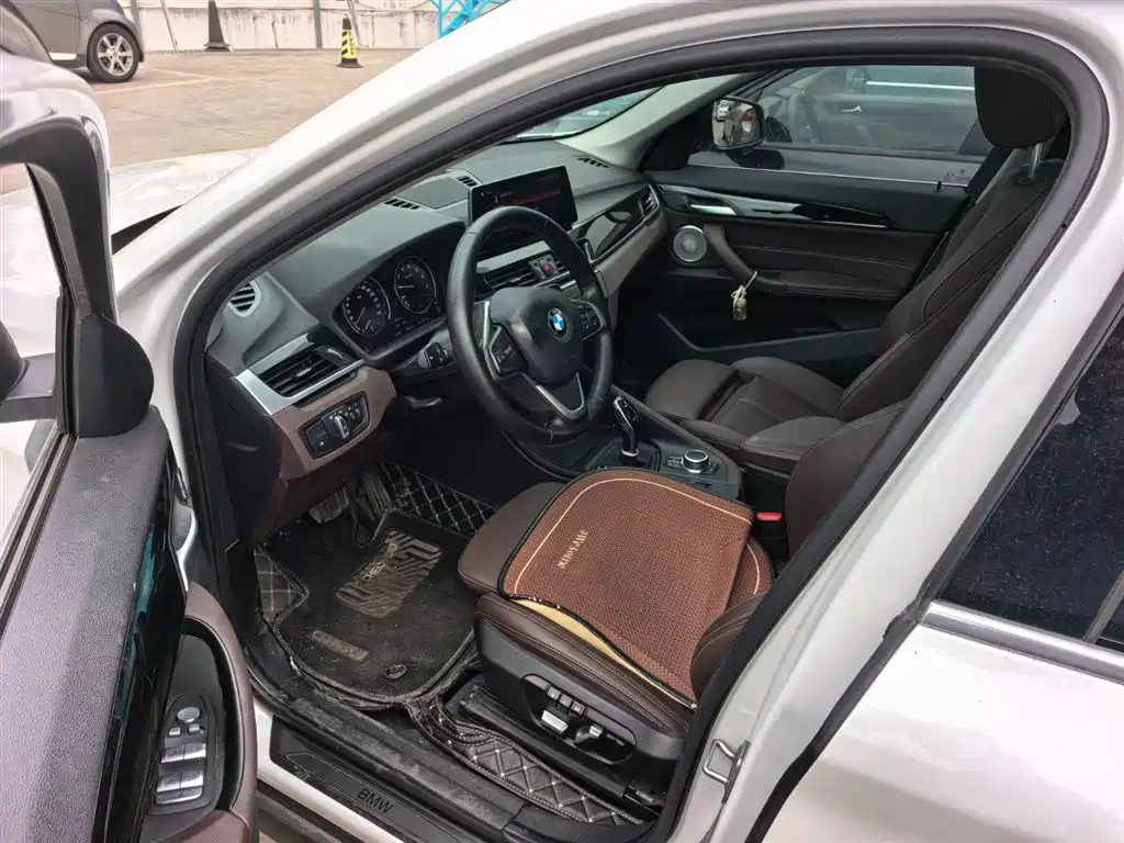 BMW X1 2021 sDrive20Li Fashion фото 8