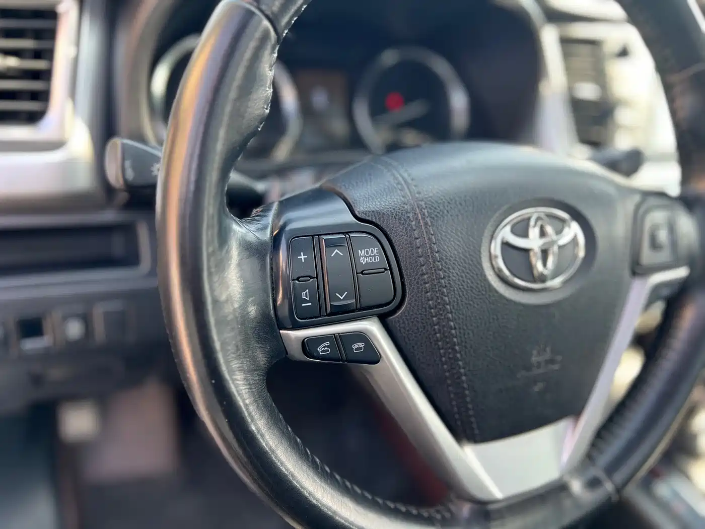 Toyota Highlander 2015 2.0T AWD Luxury Edition 7-seater фото 30