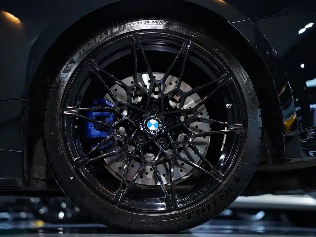 Фото 16 - BMW M4