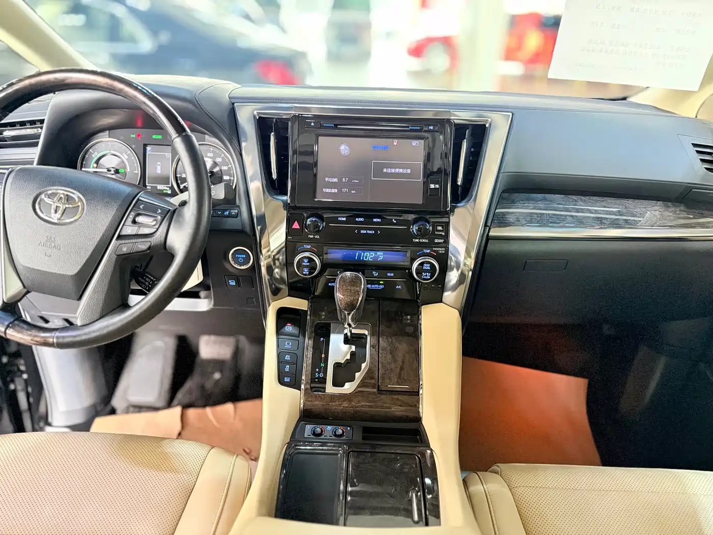 Toyota Vellfire 2019 Hybrid 2.5L HV Premium Edition фото 11
