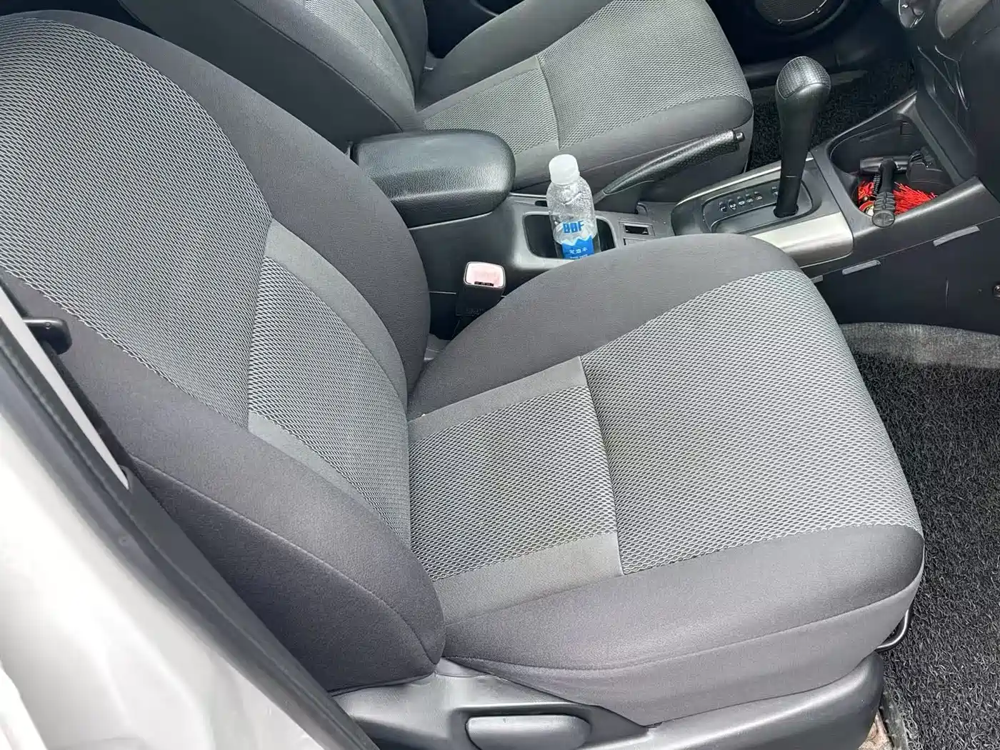 Toyota RAV4 (Import) 2004 2004 Model 2.0 5-Door
