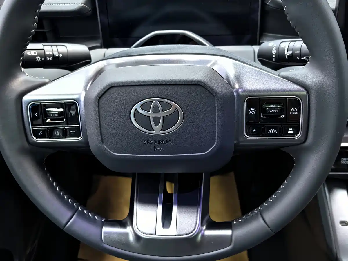 Toyota RAV4 Rongfang 2026 2.0L Base Model фото 14