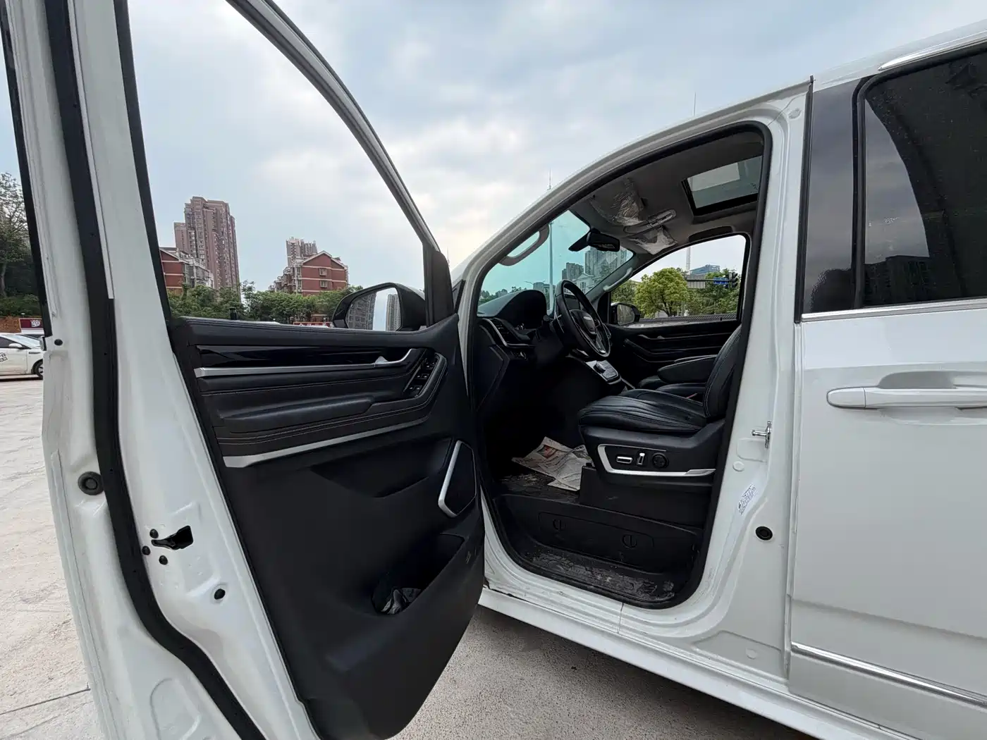 SAIC Maxus Maxus G20 2021 PLUS 2.0T Diesel Automatic Luxury Edition фото 4
