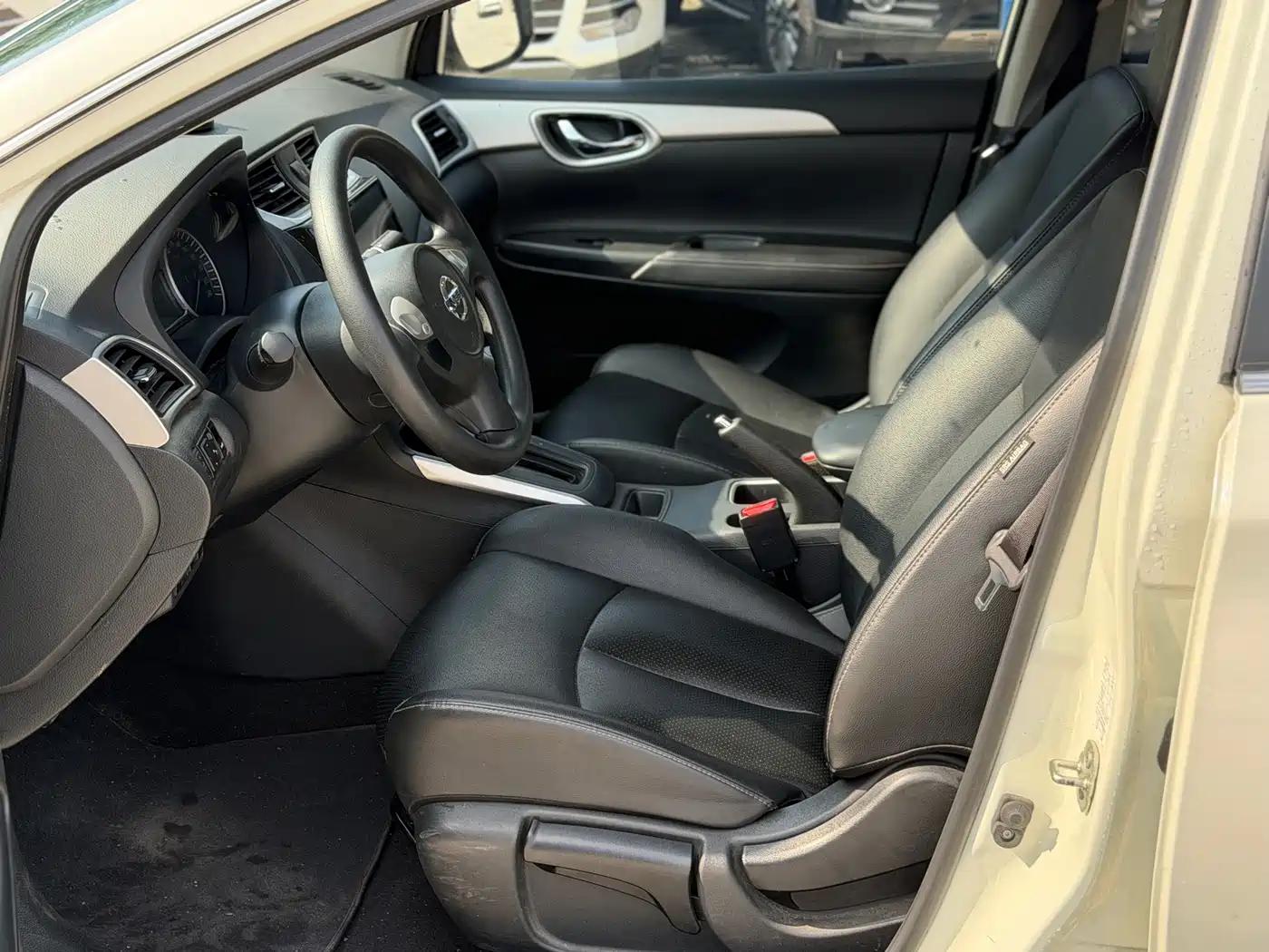 Фото 4 - Nissan Sylphy