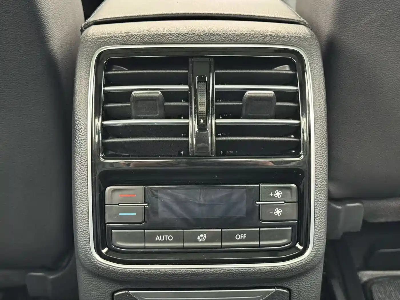 Volkswagen Magotan 2018 330TSI DSG Luxury фото 19