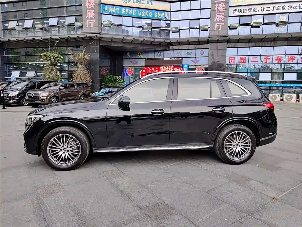 Mercedes-Benz GLC 2024 GLC 300 L 4MATIC Dynamic 7-seater фото 3
