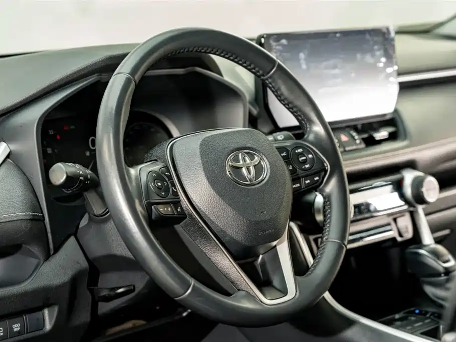 Toyota Wildlander 2023 2.0L CVT FWD Luxury PLUS фото 8