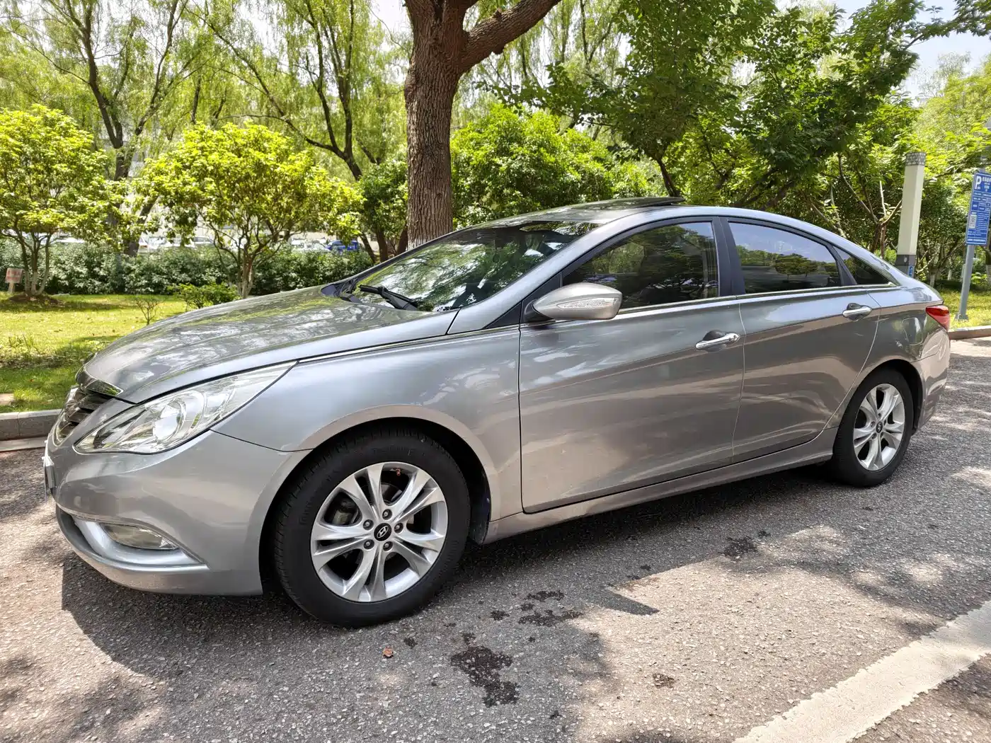 Hyundai Sonata 2013 2.0L Automatic Luxury Edition фото 2