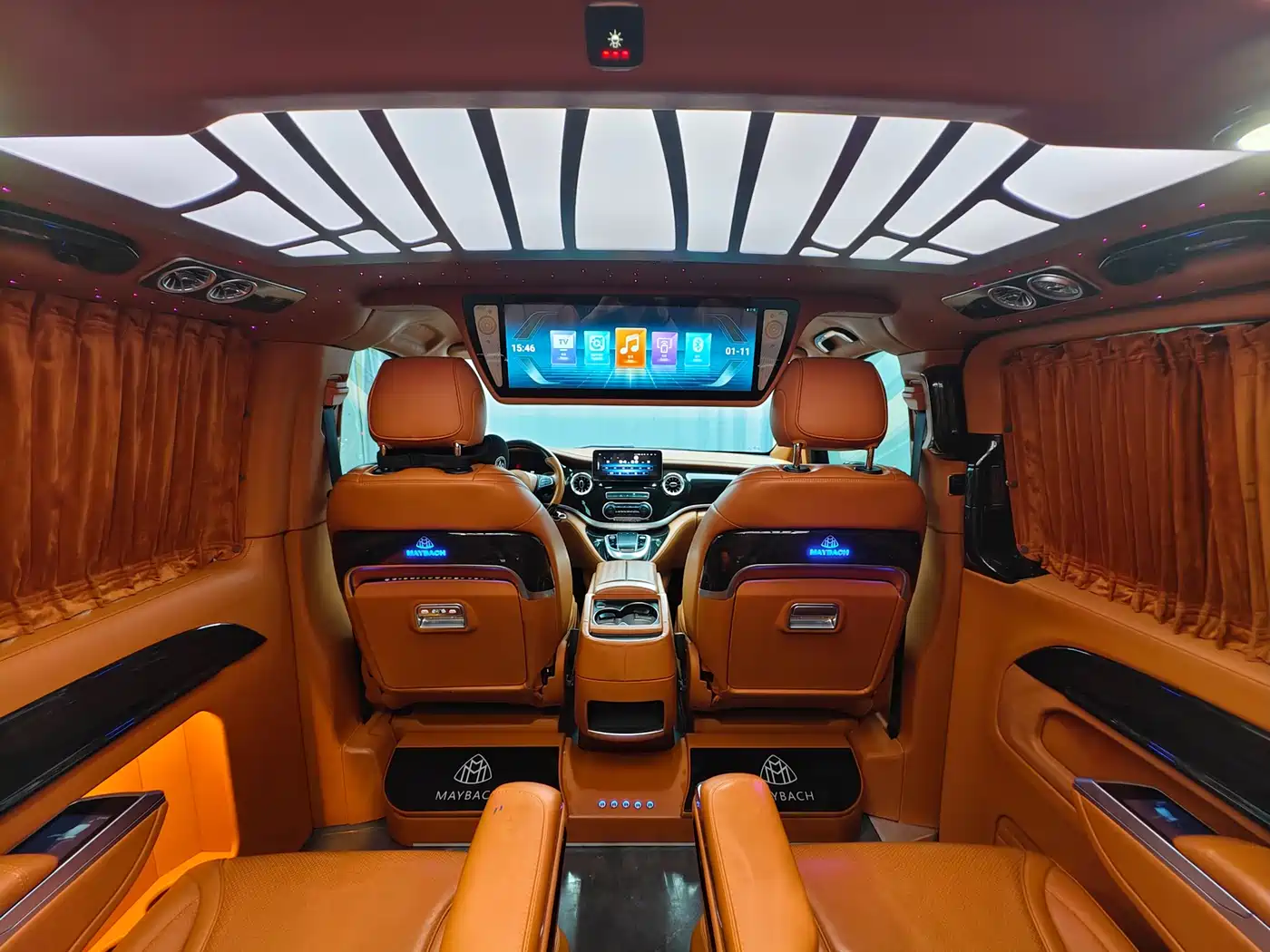 Mercedes-Benz Vito 2023 2.0T Elite 7-Seater фото 21