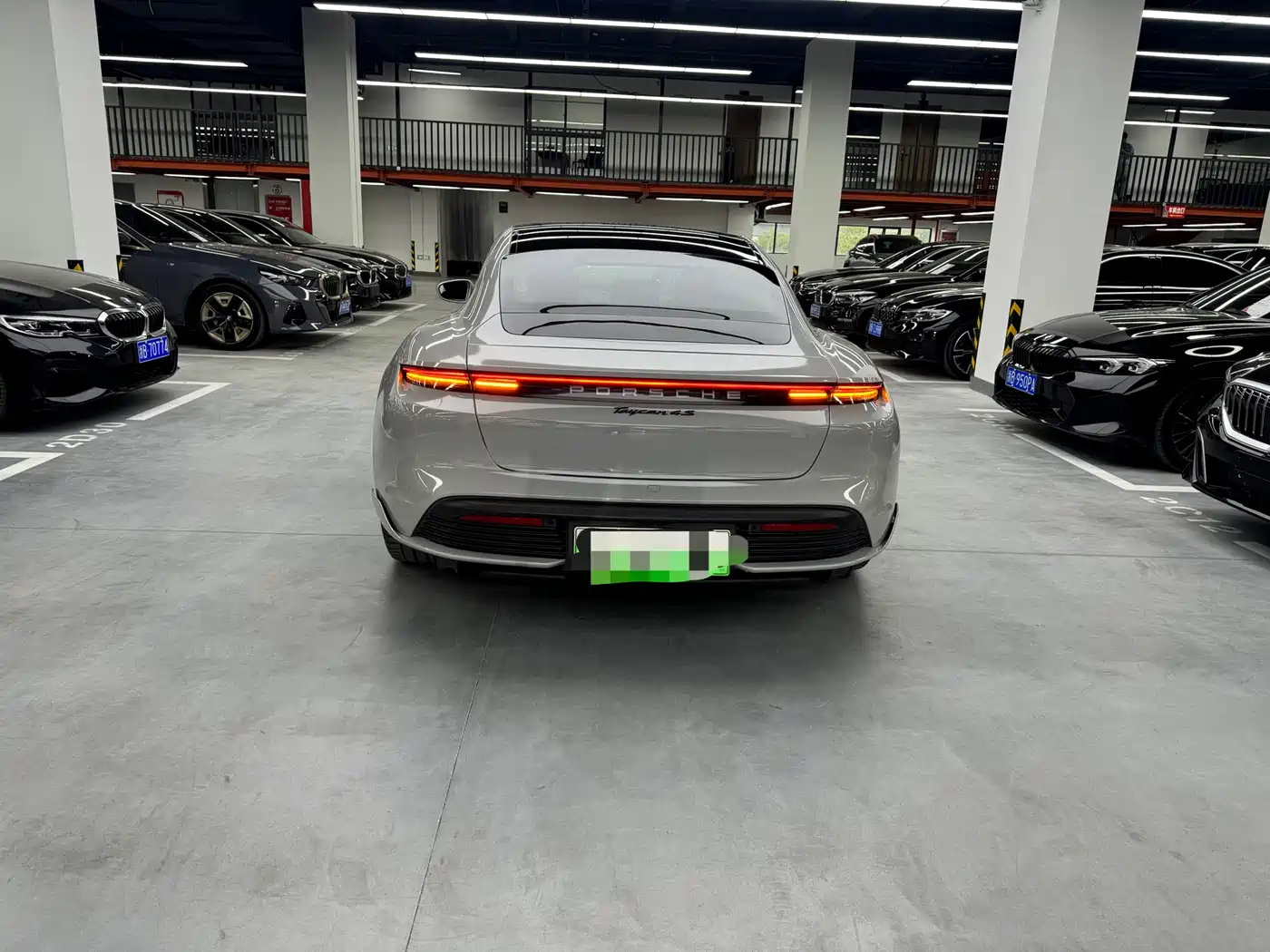 Porsche Taycan 2019 Taycan 4S фото 15