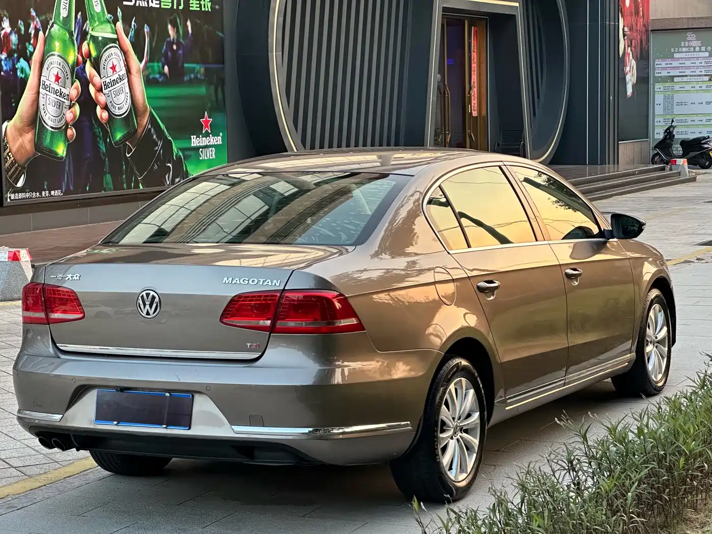Photo 12 - Volkswagen Magotan