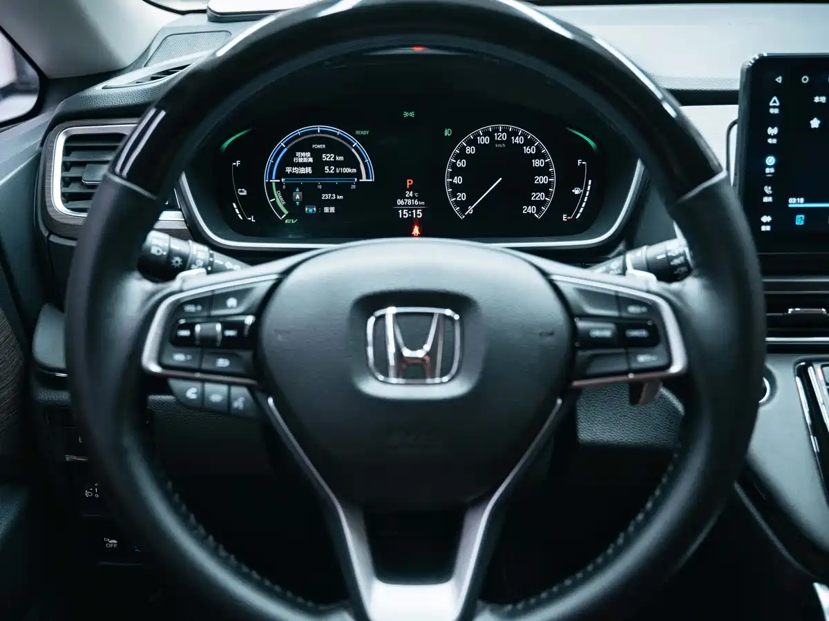 Honda Odyssey 2022 2.0L e:HEV Sharp·Enjoyment Edition фото 13