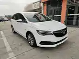 Фото 4 - Buick GL6