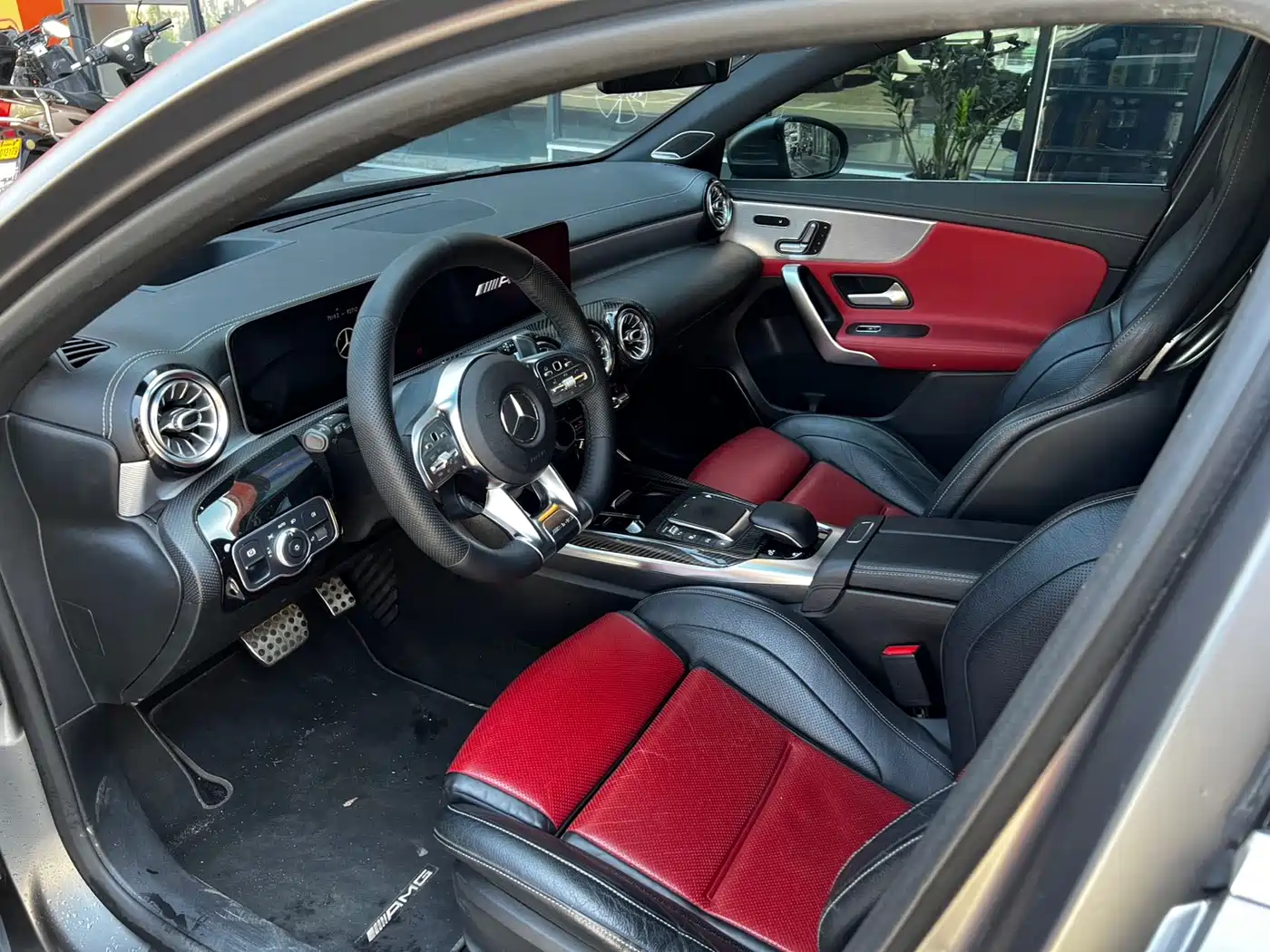 Mercedes-Benz A-Class AMG (Import) 2020 Facelift AMG A 45 4MATIC+ фото 4