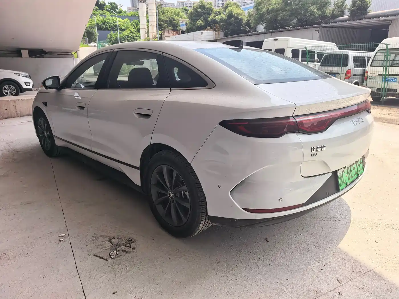 BYD Qin L 2025 EV 545KM Superior фото 8