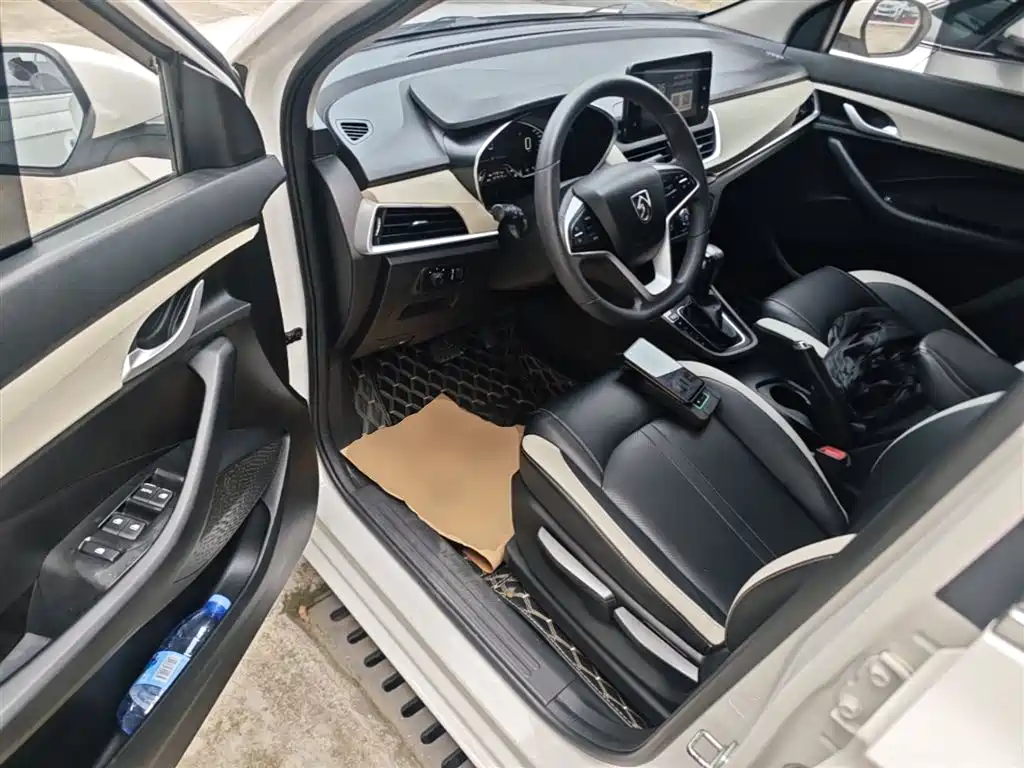 Baojun 360 2019 2019 1.5L CVT Elite (China VI)