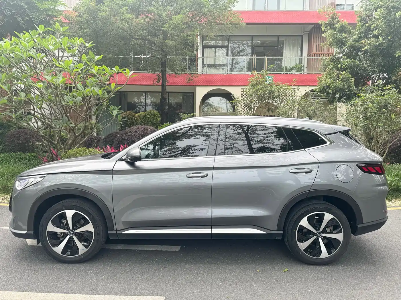 BYD Song PLUS PHEV 2021 DM-i 51KM Honor фото 6