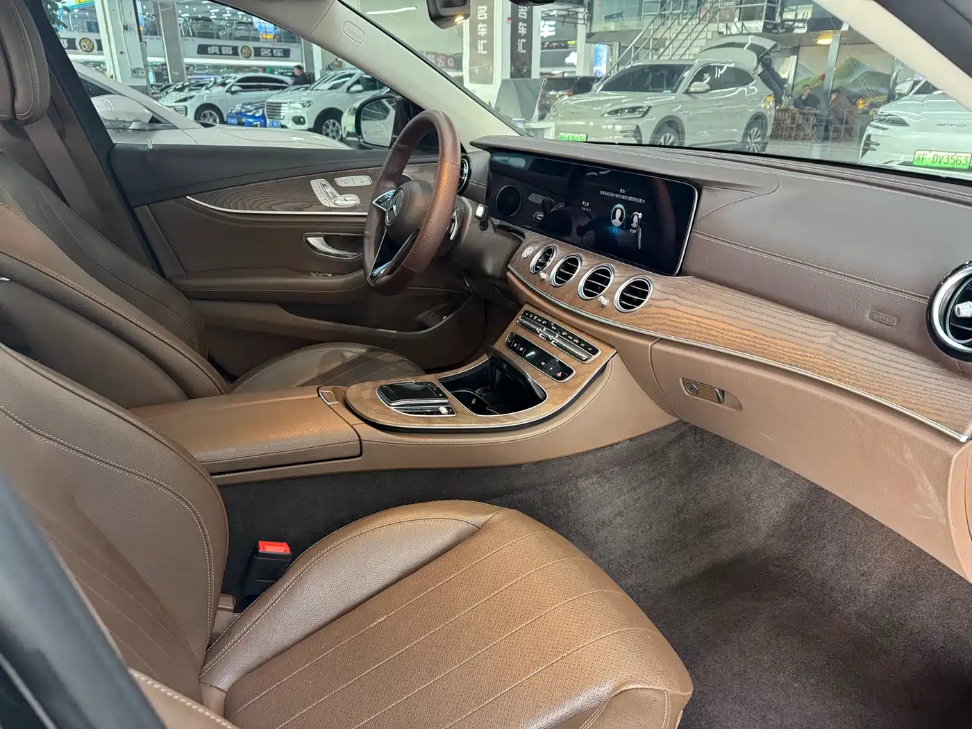 Mercedes-Benz E-Class 2021 E 300 L Fashion фото 16