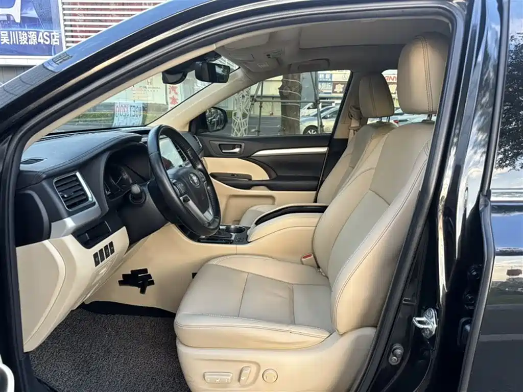 Toyota Highlander 2018 2.0T 4WD Luxury 7-seater China VI фото 9
